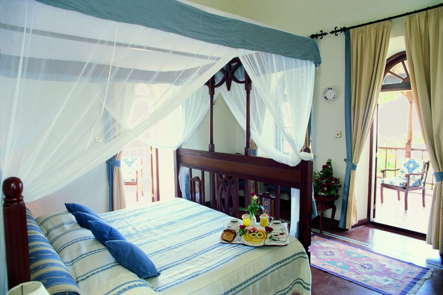 0711 Zanzibar Serena Inn Prime Sea View Bedroom