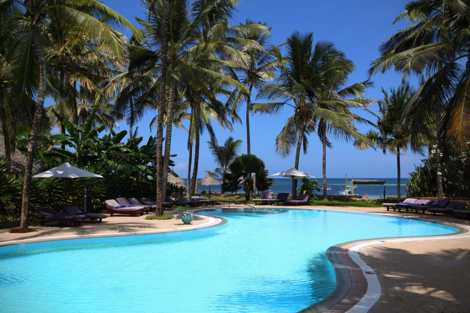 7. Turtle Bay Quiet Pool e1466633870424