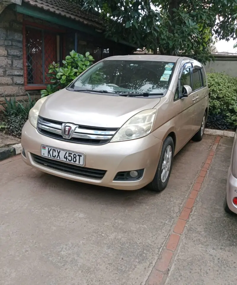 SALOON CAR